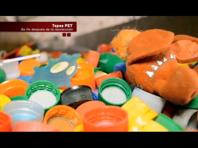 porque se juntan las tapas de plastico