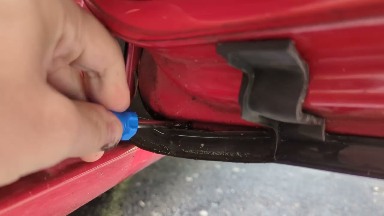 agua en la parte trasera del coche