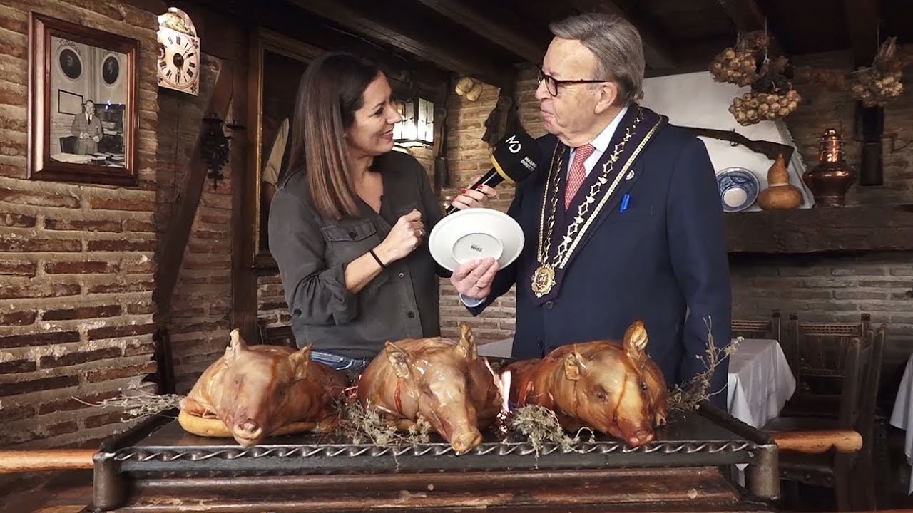 cuantas personas comen con un cochinillo